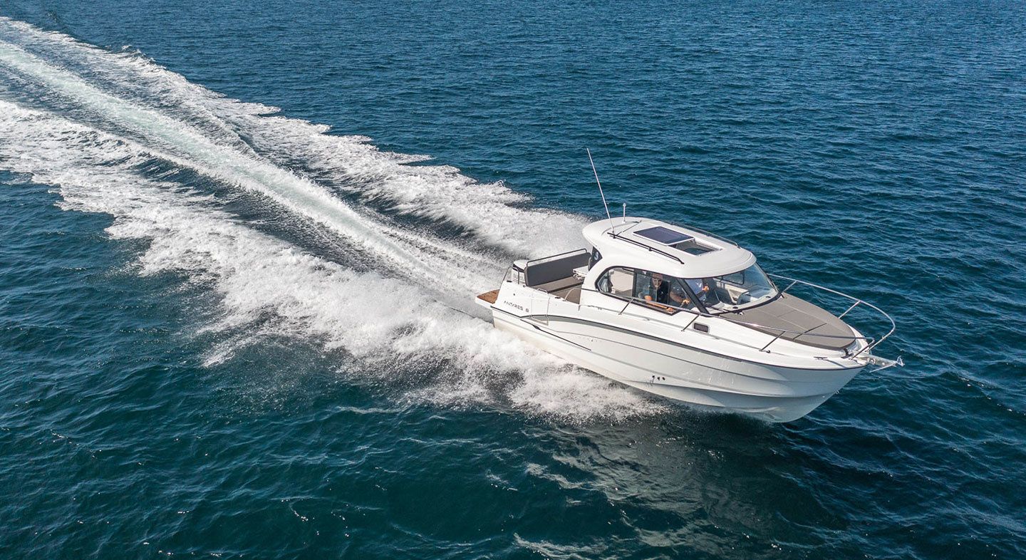 Beneteau Antares 8 | Tiha Patnja