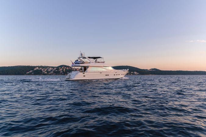 Yaretti 2210 | Happy 3