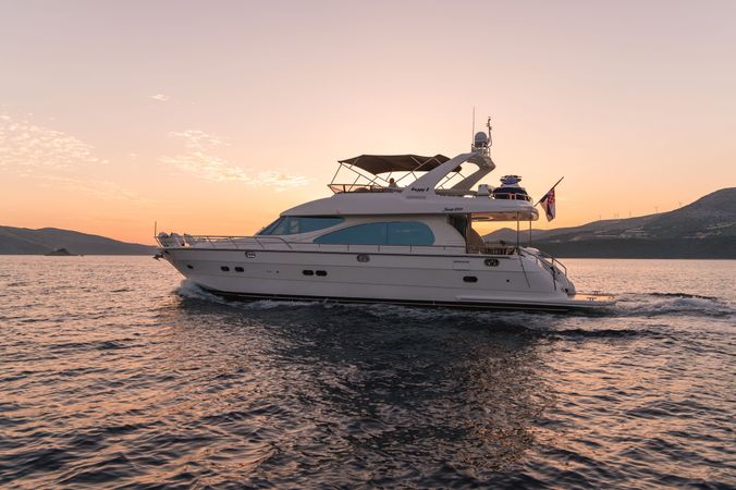 Yaretti 2210 | Happy 3