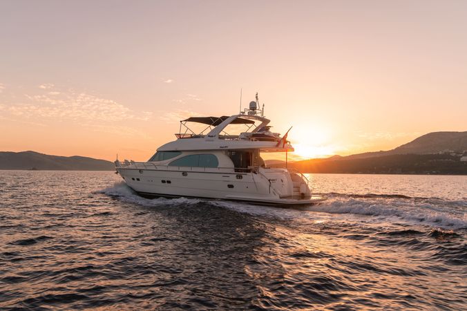 Yaretti 2210 | Happy 3