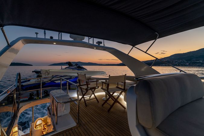 Yaretti 2210 | Happy 3