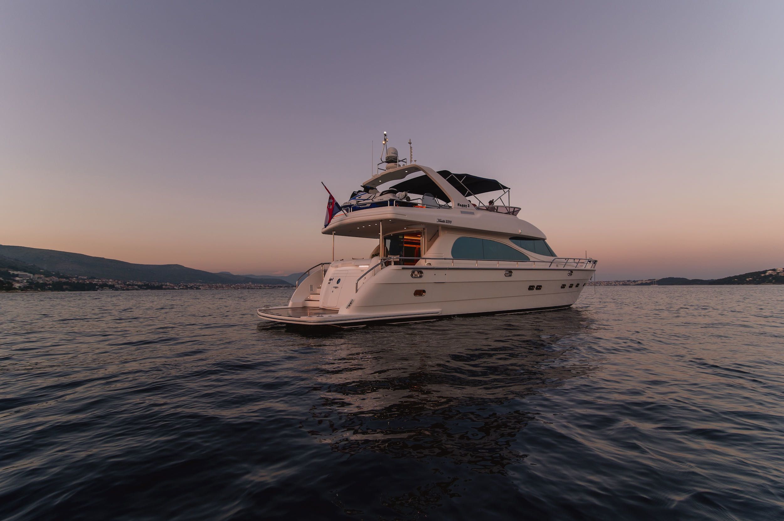 Yaretti 2210 | Happy 3