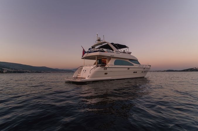 Yaretti 2210 | Happy 3