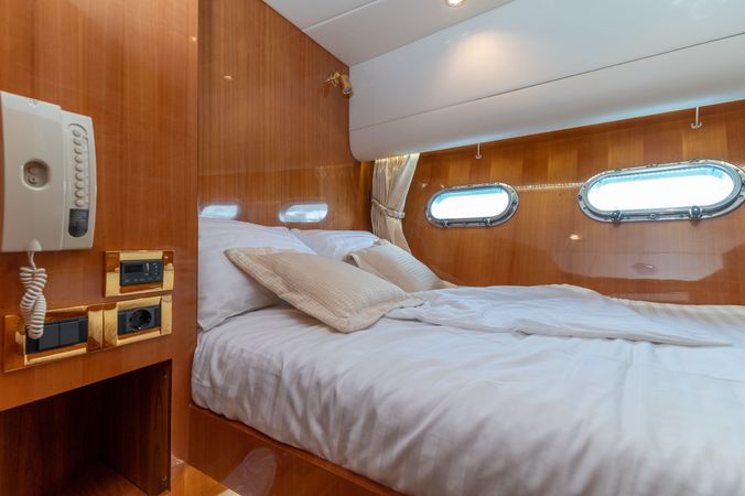 Yaretti 2210 | Happy 3