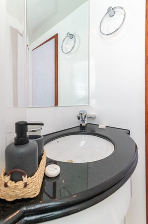 Yaretti 2210 | Happy 3