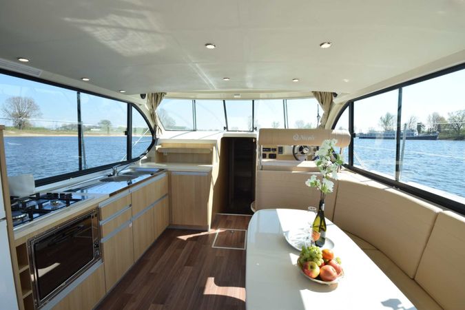 Nicols Estivale Sixto | Amsterdam