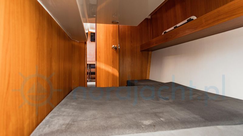 Stillo 30 | Piata Lady M