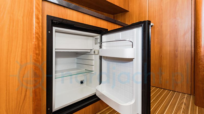 Stillo 30 | Piata Lady M