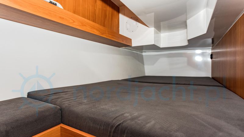 Stillo 30 | Piata Lady M