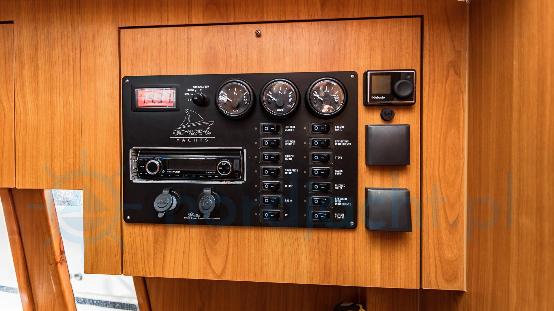 Stillo 30 | Piata Lady M