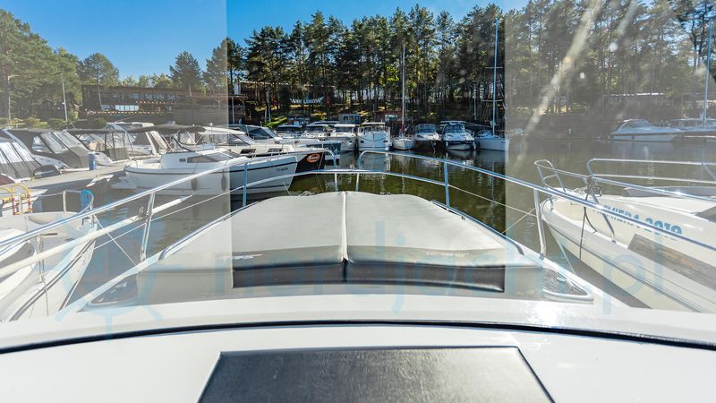 Stillo 30 | Piata Lady M