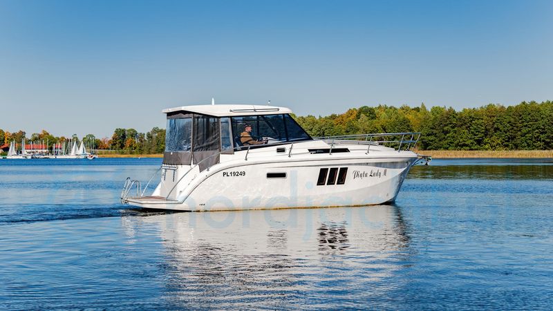 Stillo 30 | Piata Lady M