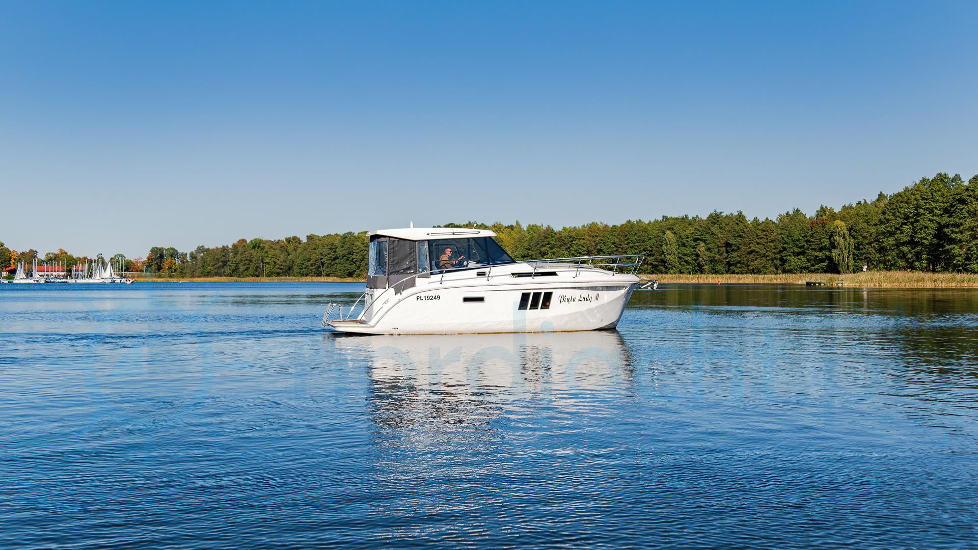 Stillo 30 | Piata Lady M