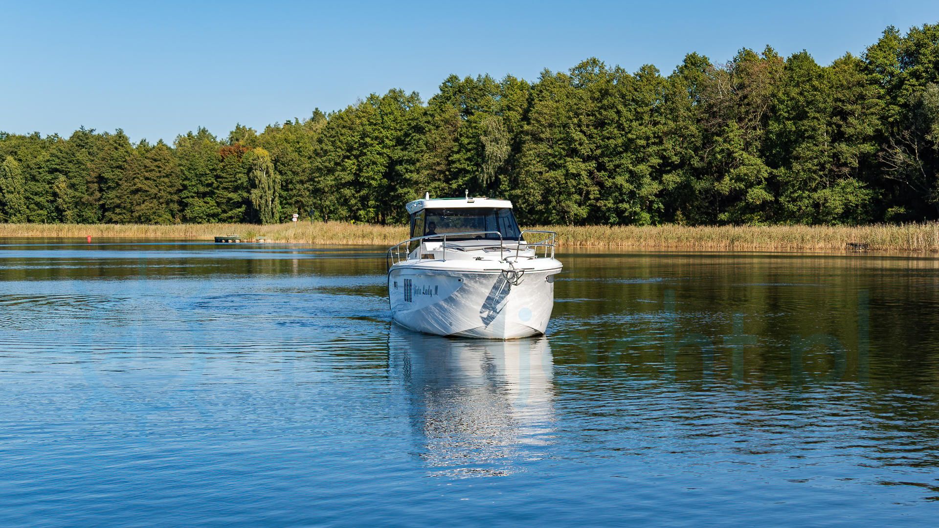 Stillo 30 | Piata Lady M