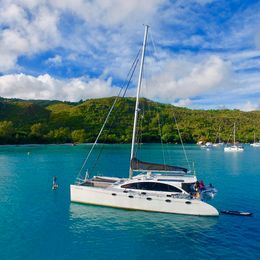 Sea Tribe DH550 | Valerie