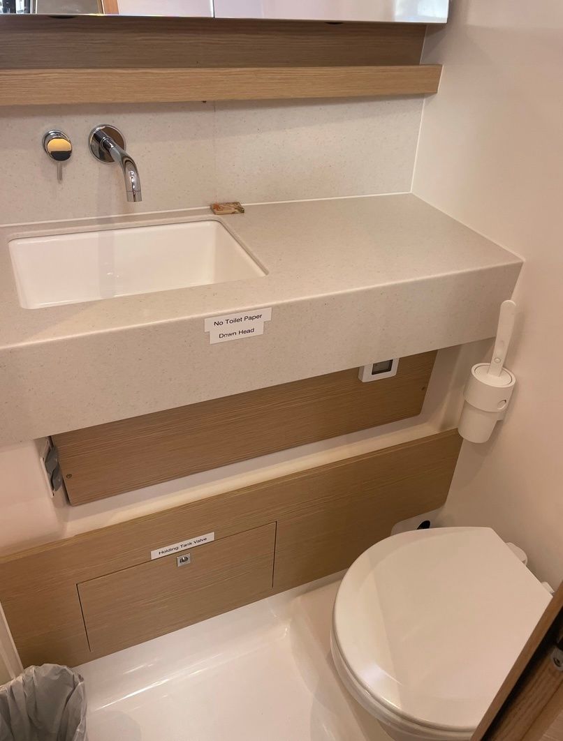 Dufour 470 | Knot Online