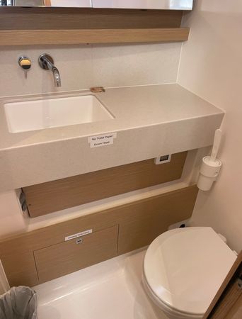 Dufour 470 | Knot Online