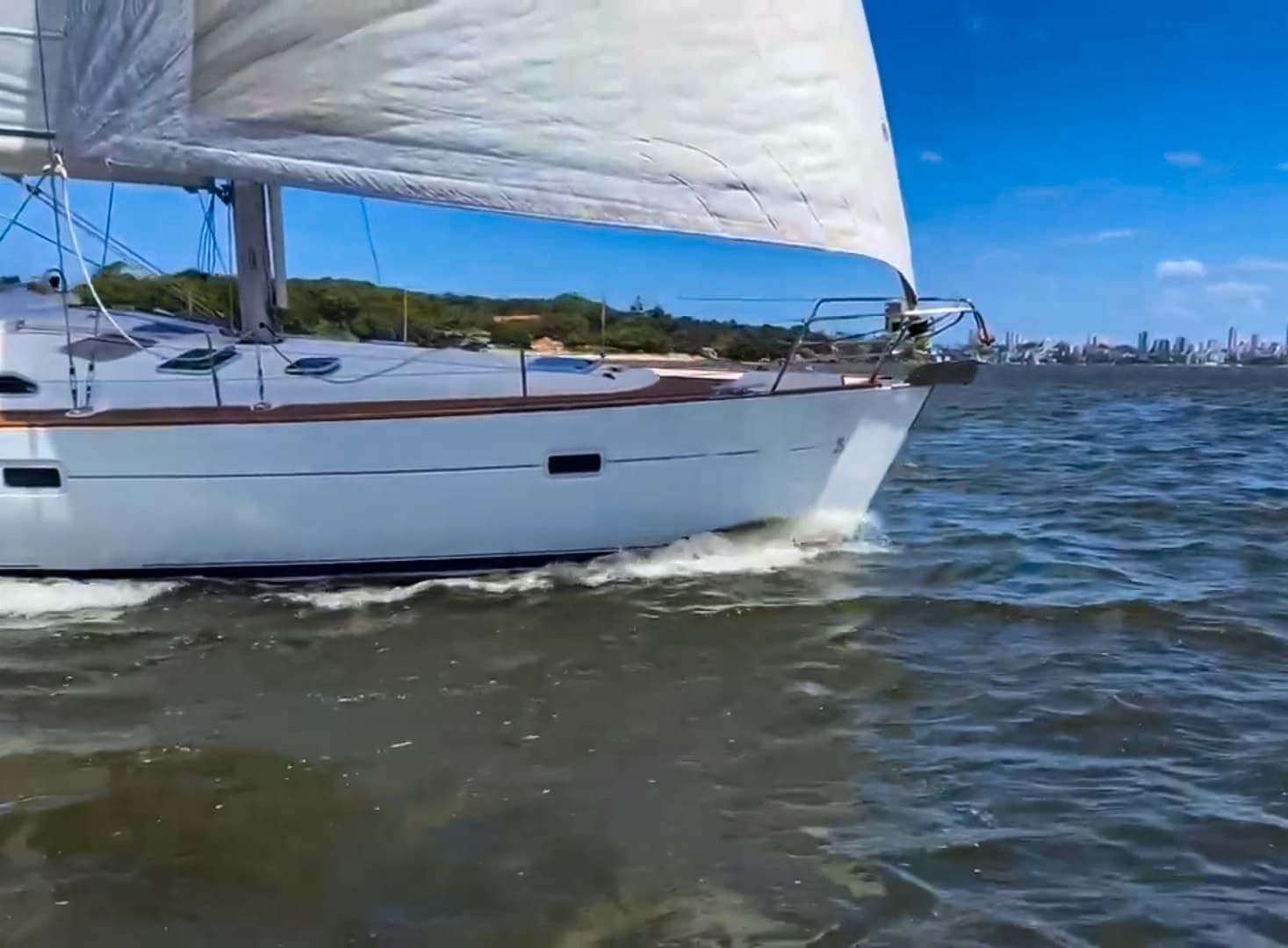 Beneteau Oceanis Clipper 423 | Derin