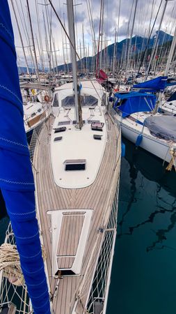 Beneteau Oceanis Clipper 423 | Derin