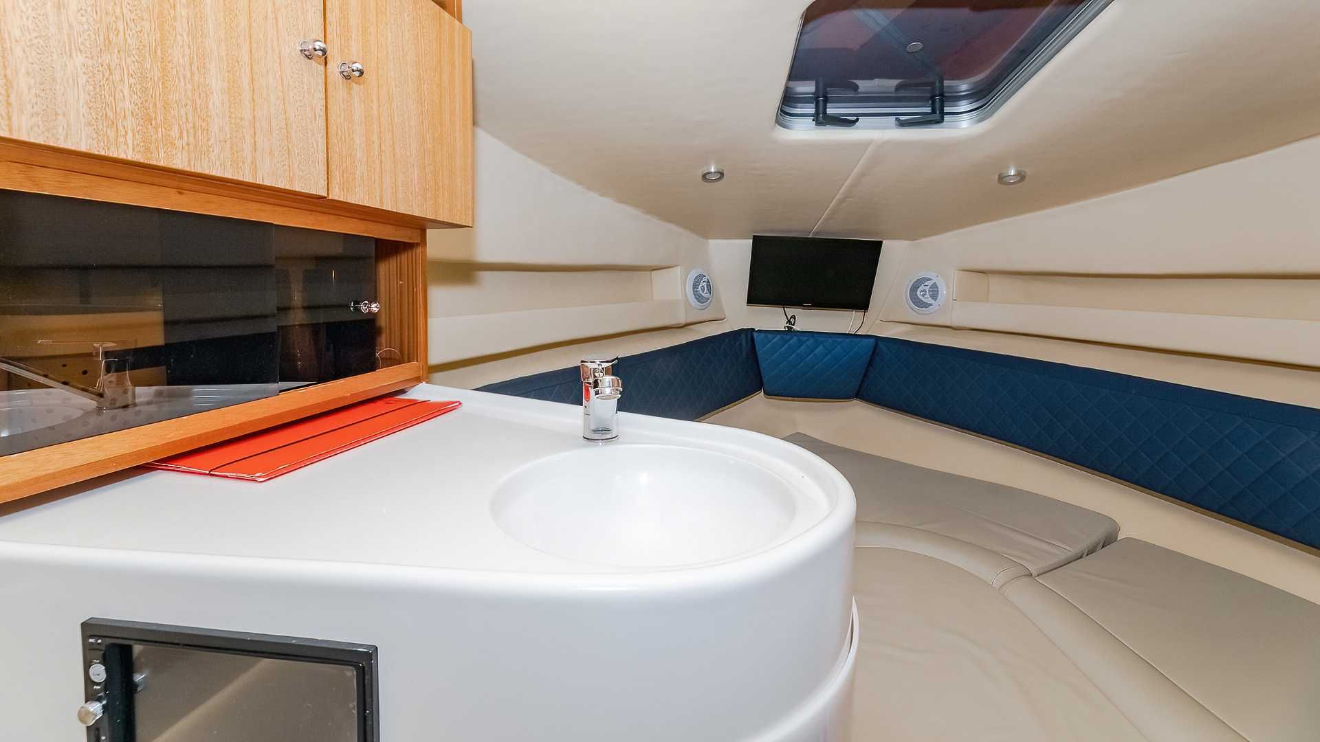 Coral 750 | Hard Top