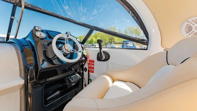 Coral 750 | Hard Top