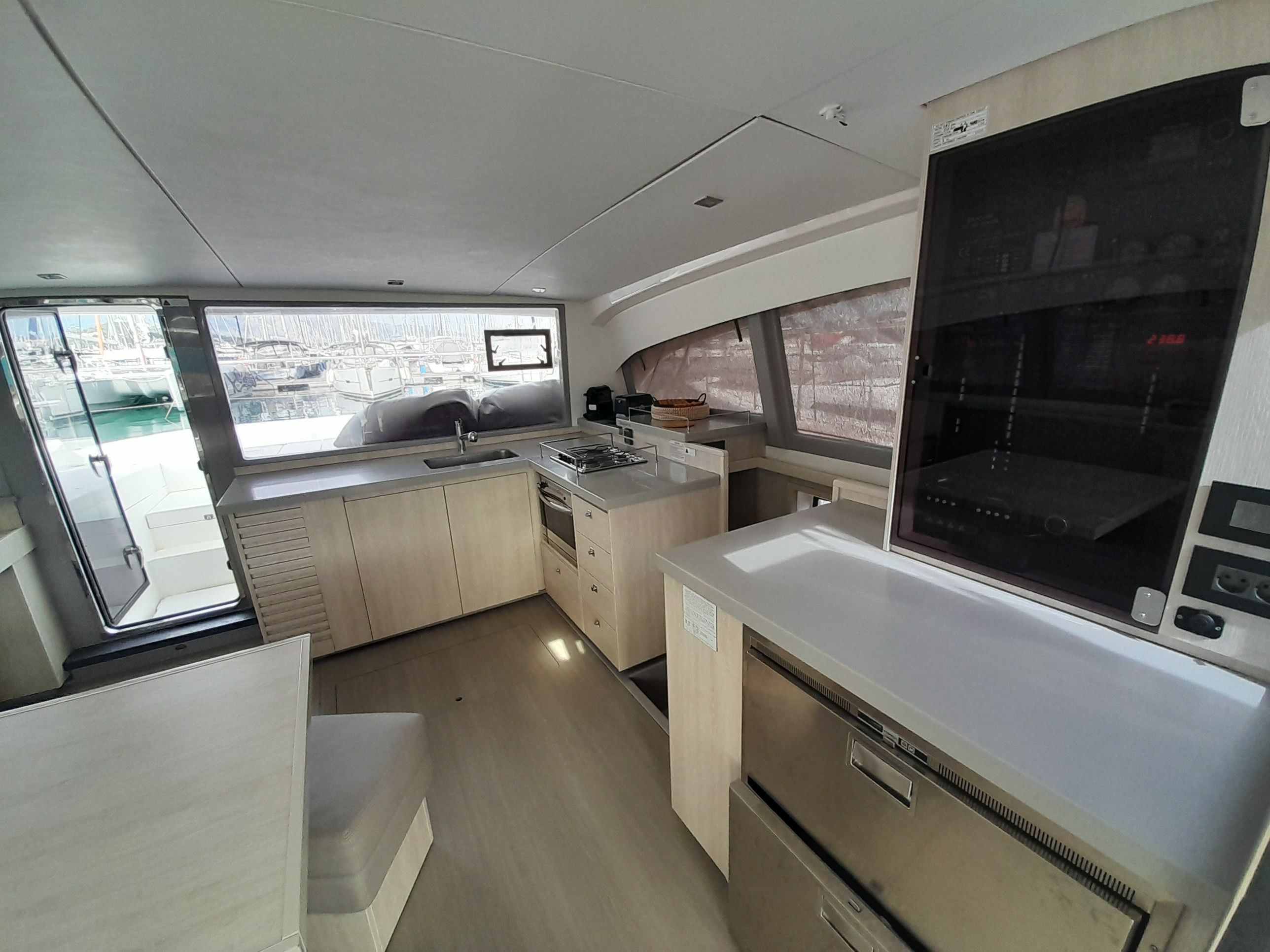 Leopard 434 | Aquaholic