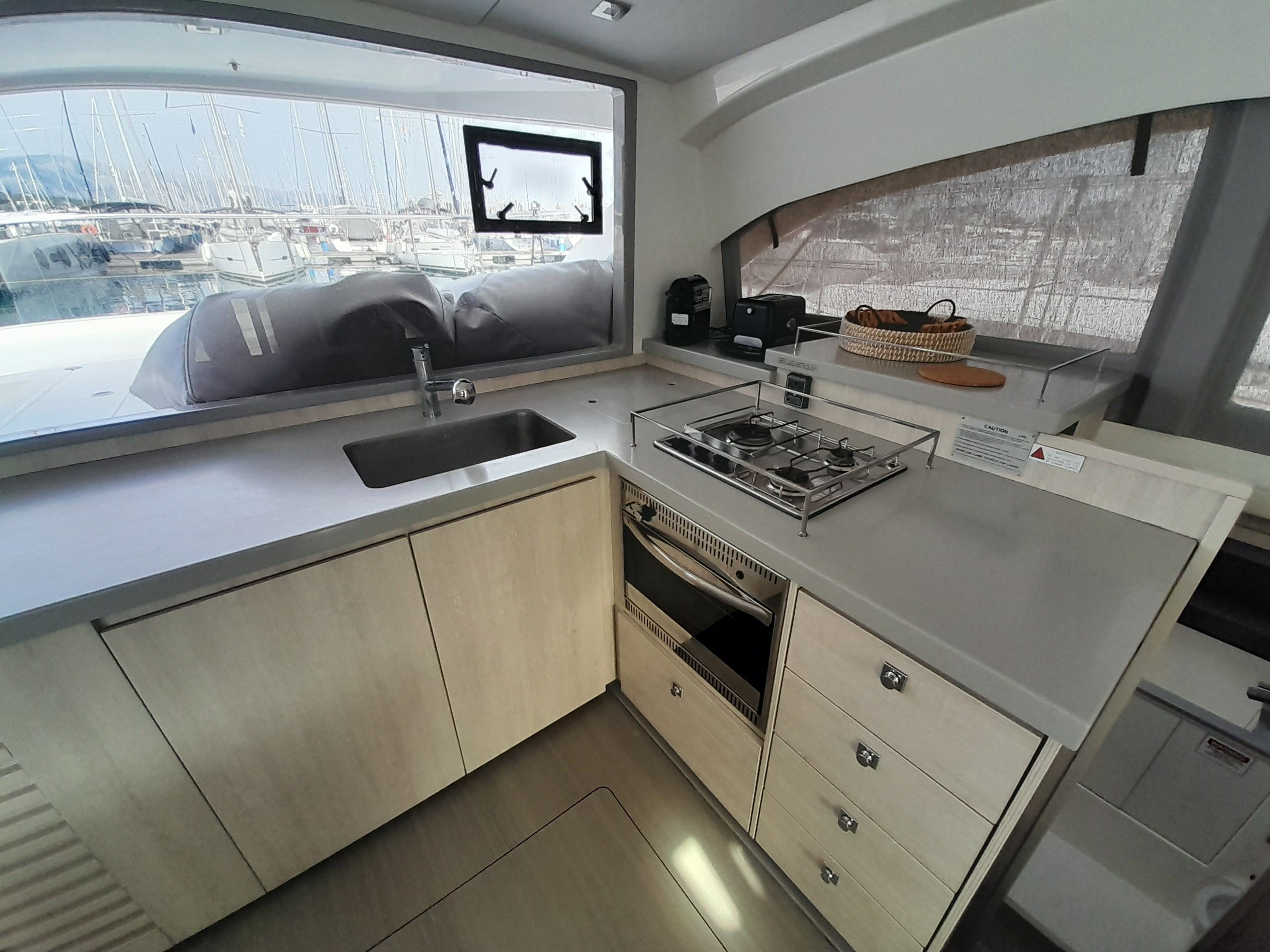 Leopard 434 | Aquaholic