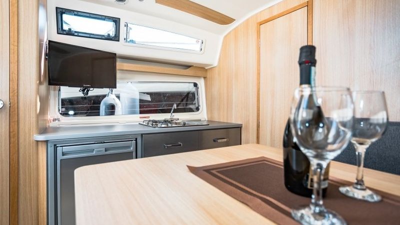 Balt 818 Tytan | Sloth