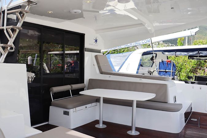 Lagoon 42 | Blu Heron