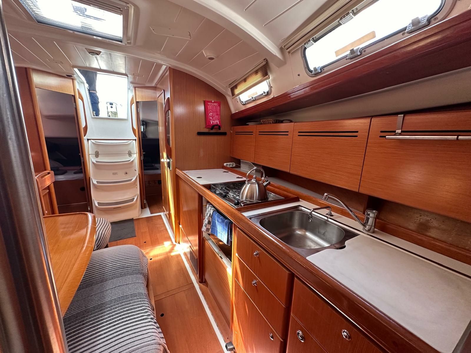 Beneteau Cyclades 39.3 | Miss Aleyna
