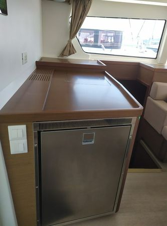 Lagoon 42 | All Five