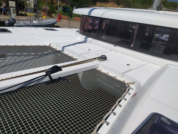 Lagoon 42 | All Five