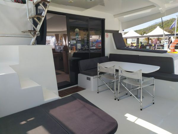 Lagoon 42 | All Five