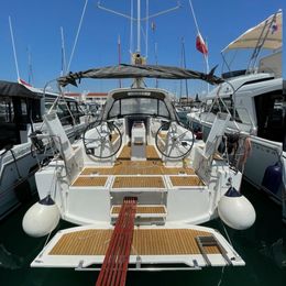 Beneteau Oceanis 35.1 | Caroline