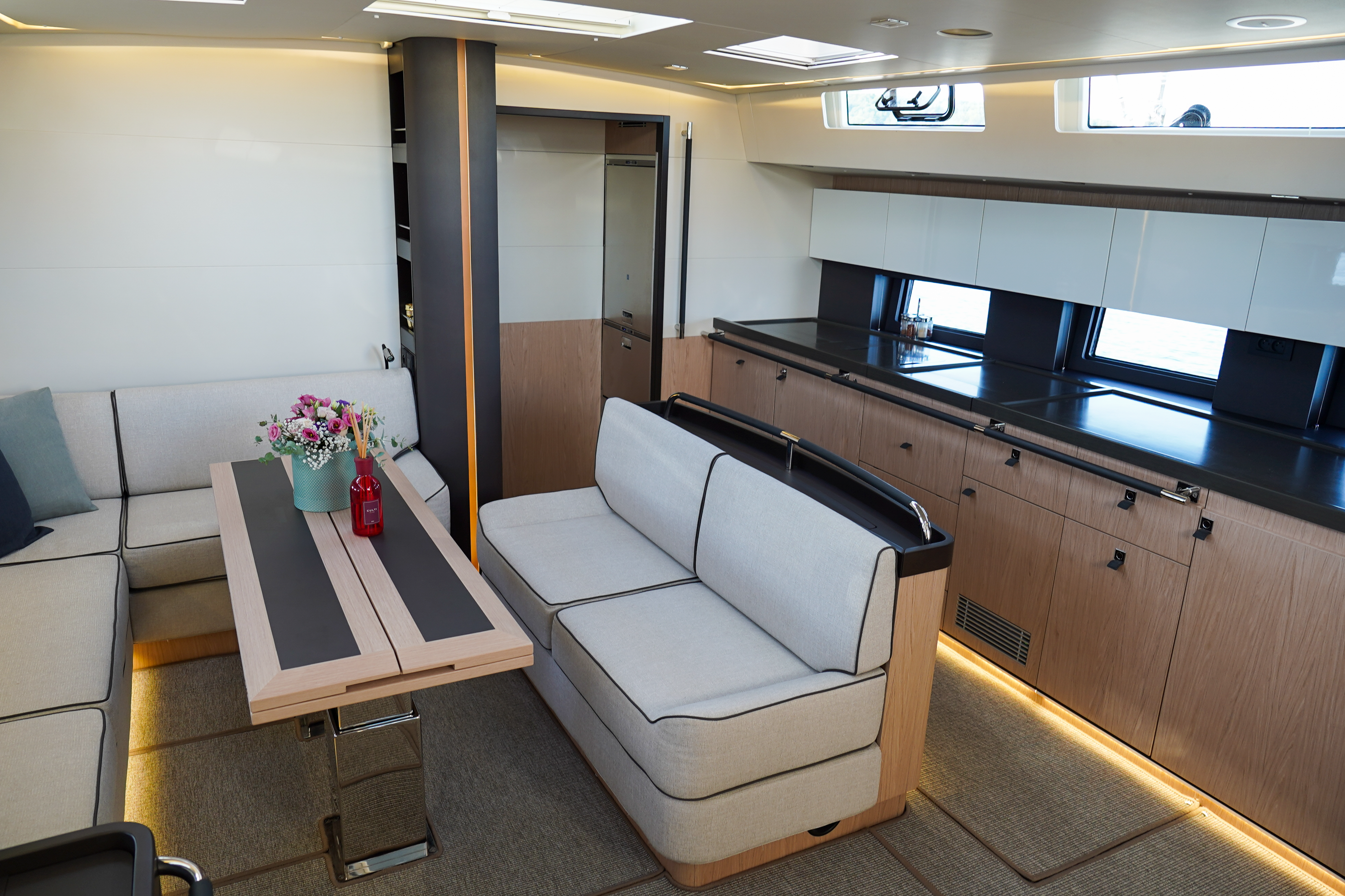 Beneteau Oceanis 62 | Onyx