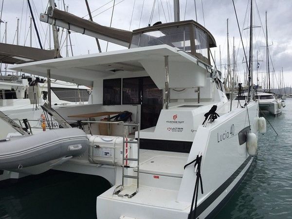 Fountaine Pajot Lucia 40 | Valeriia