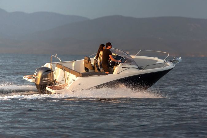 Jeanneau Cap Camarat 6.5 WA | Asturica