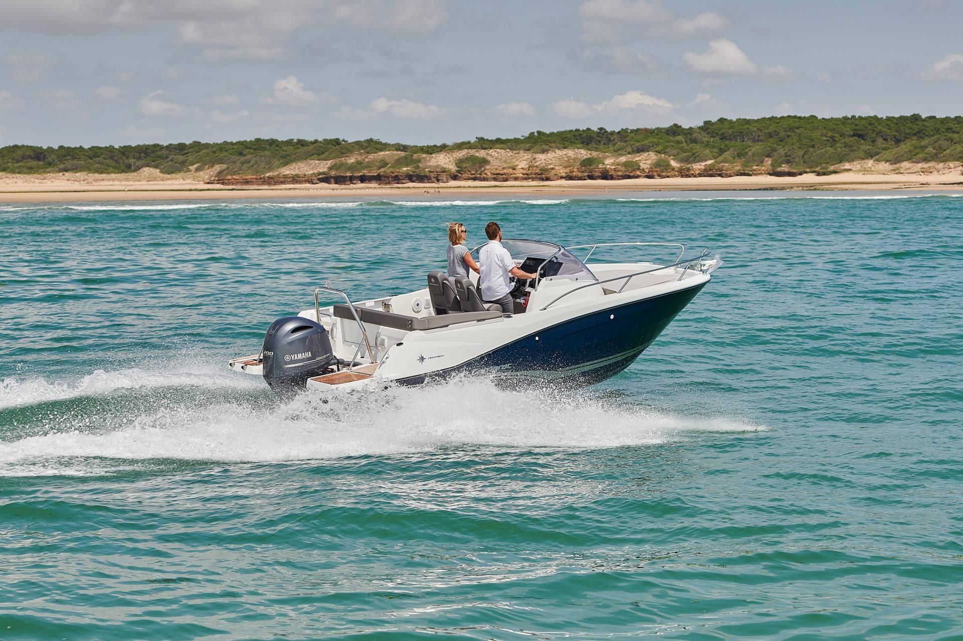 Jeanneau Cap Camarat 6.5 WA | Asturica