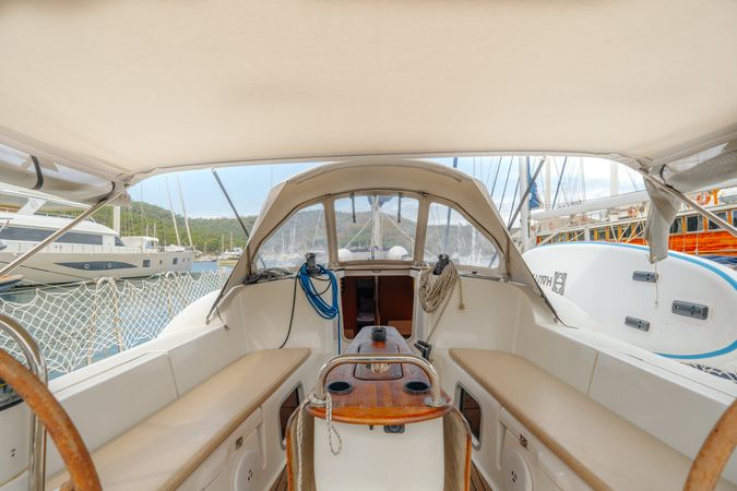Jeanneau Sun Odyssey 42 i | Winter Breeze