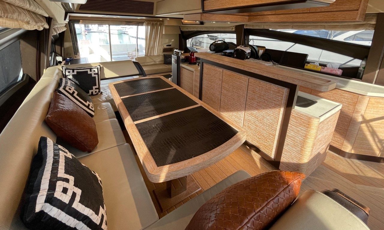 Azimut 64 Fly | Indigo