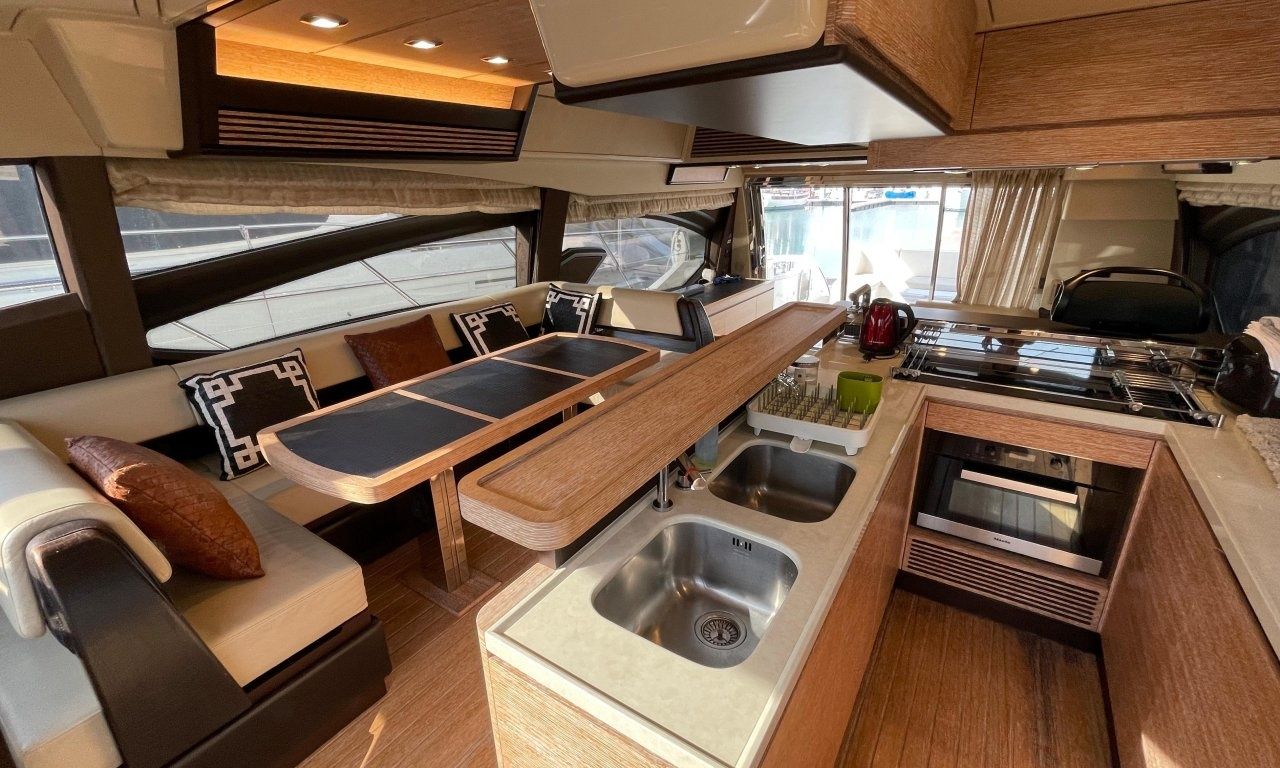 Azimut 64 Fly | Indigo