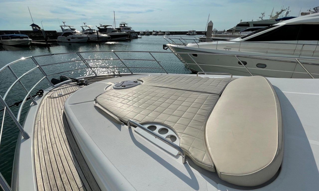 Azimut 64 Fly | Indigo