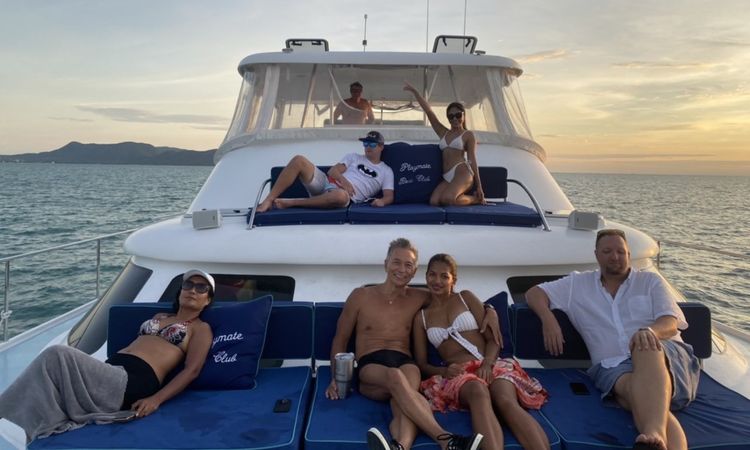 Powerplay 52 | Playmate