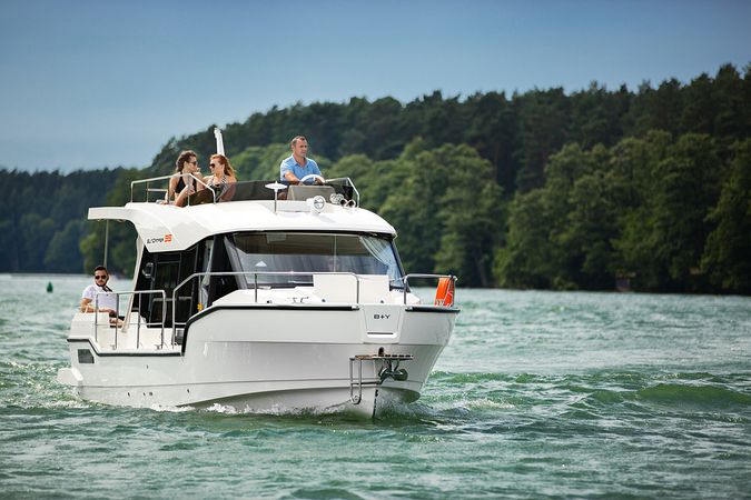 Sun Camper 35 Flybridge | Anna Maria