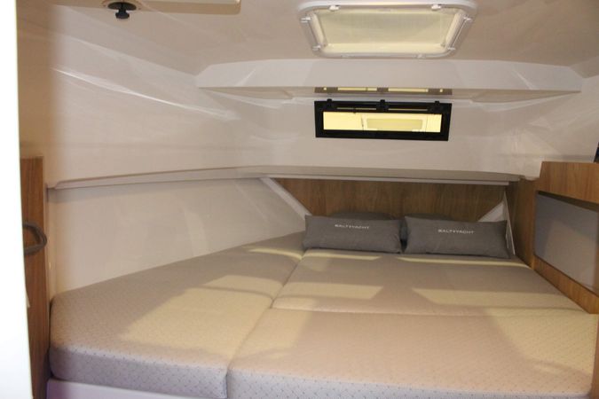 Sun Camper 35 Flybridge | Anna Maria