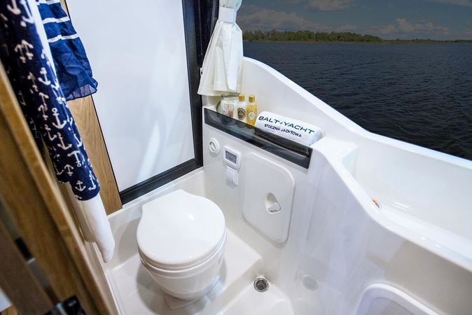 Sun Camper 35 Flybridge | Anna Maria