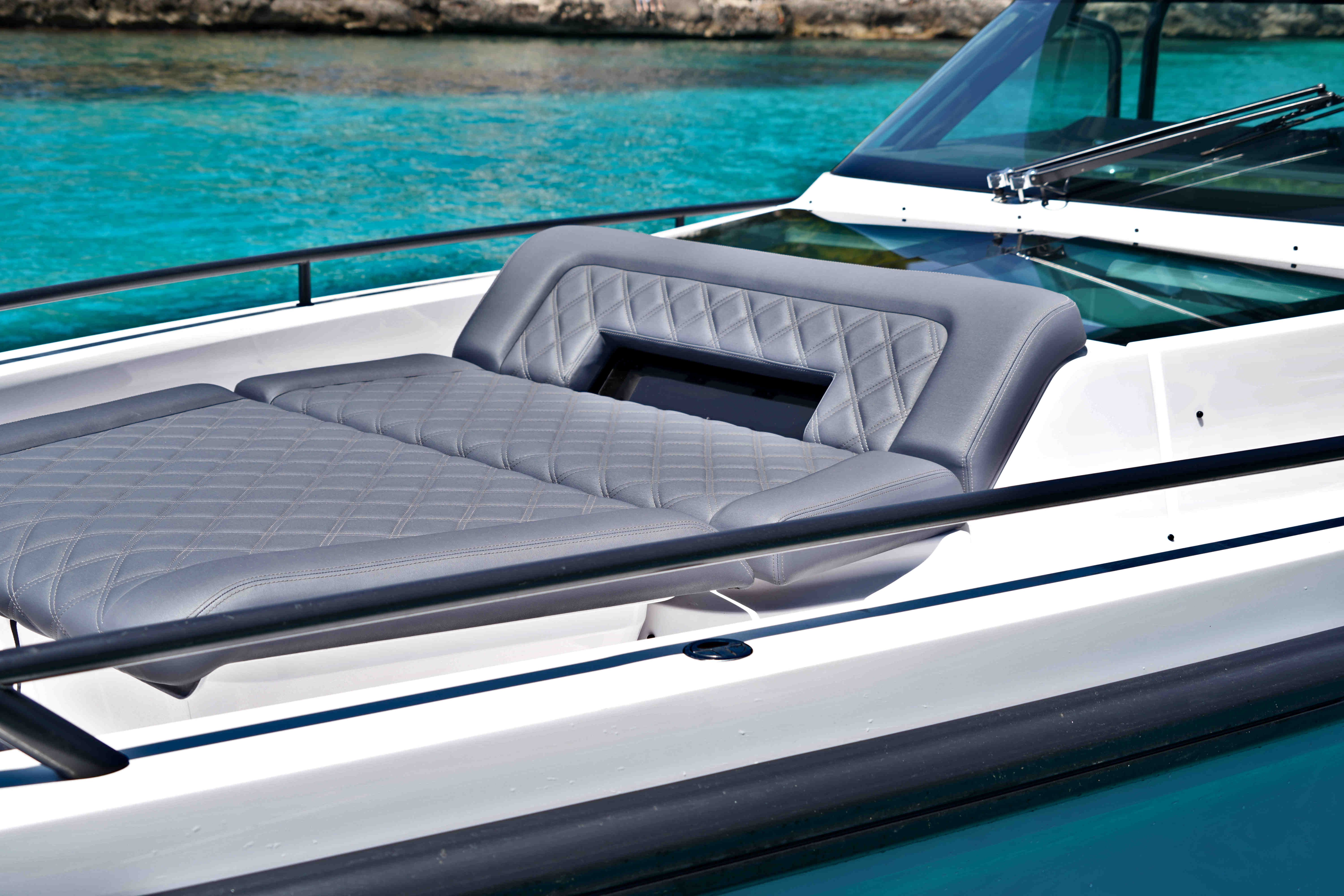 Axopar T-Top Brabus Line 37 | Maverick