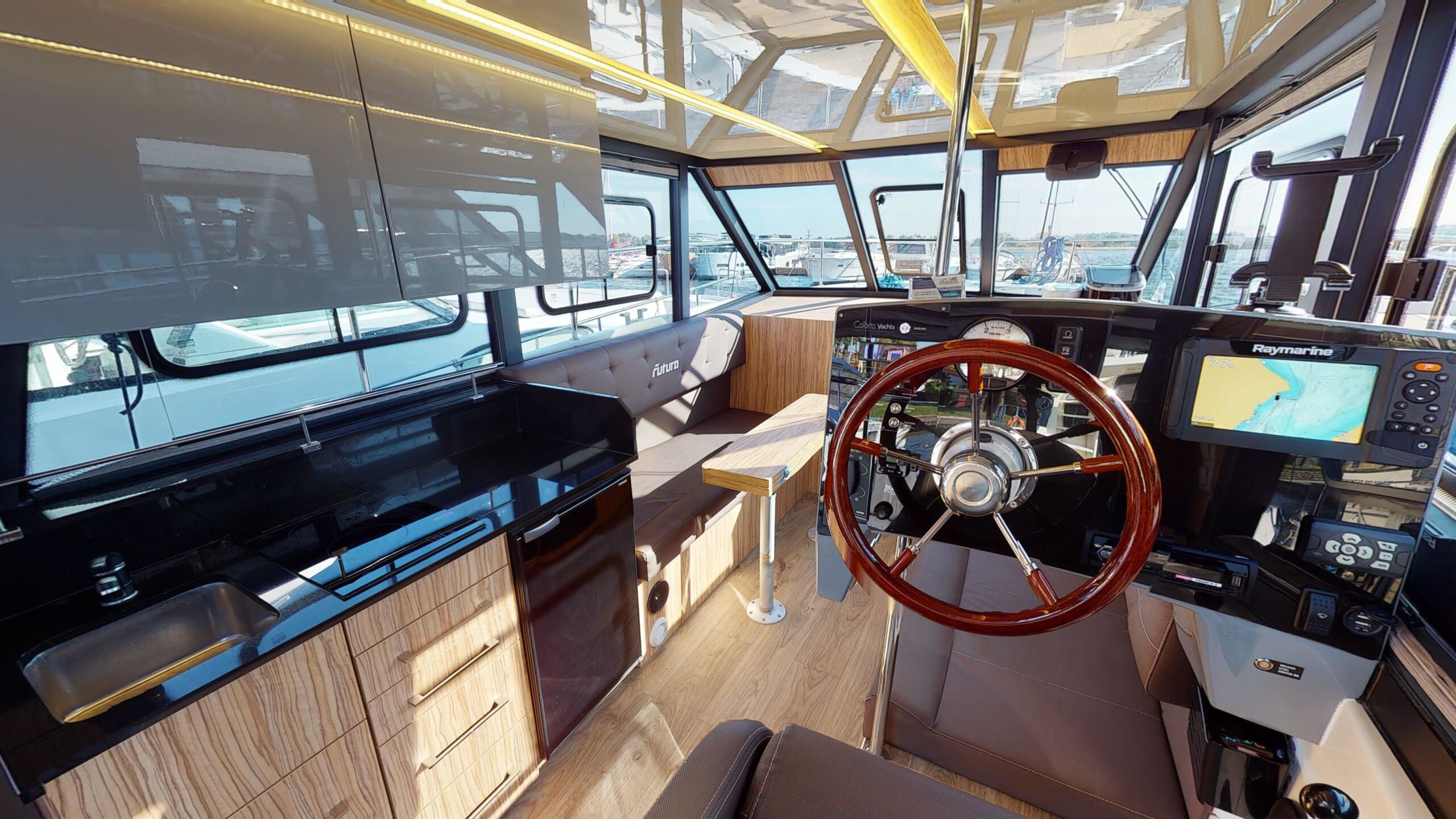 Cobra Yachts 40 | Special Blue XL
