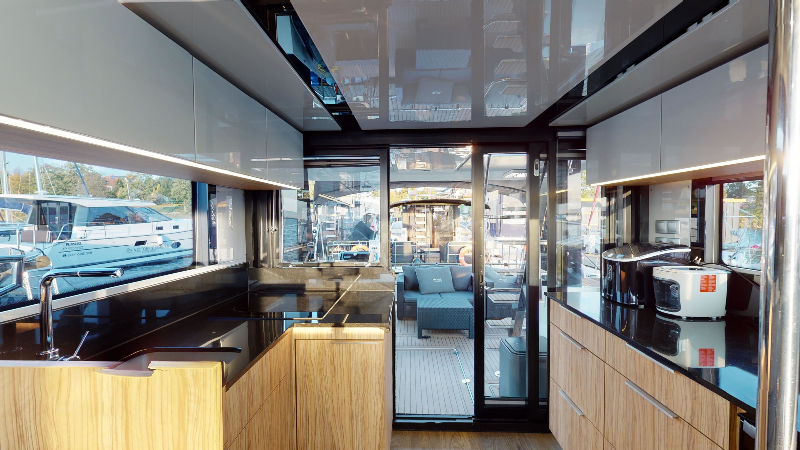 Cobra Yachts 45 | Gold Edition