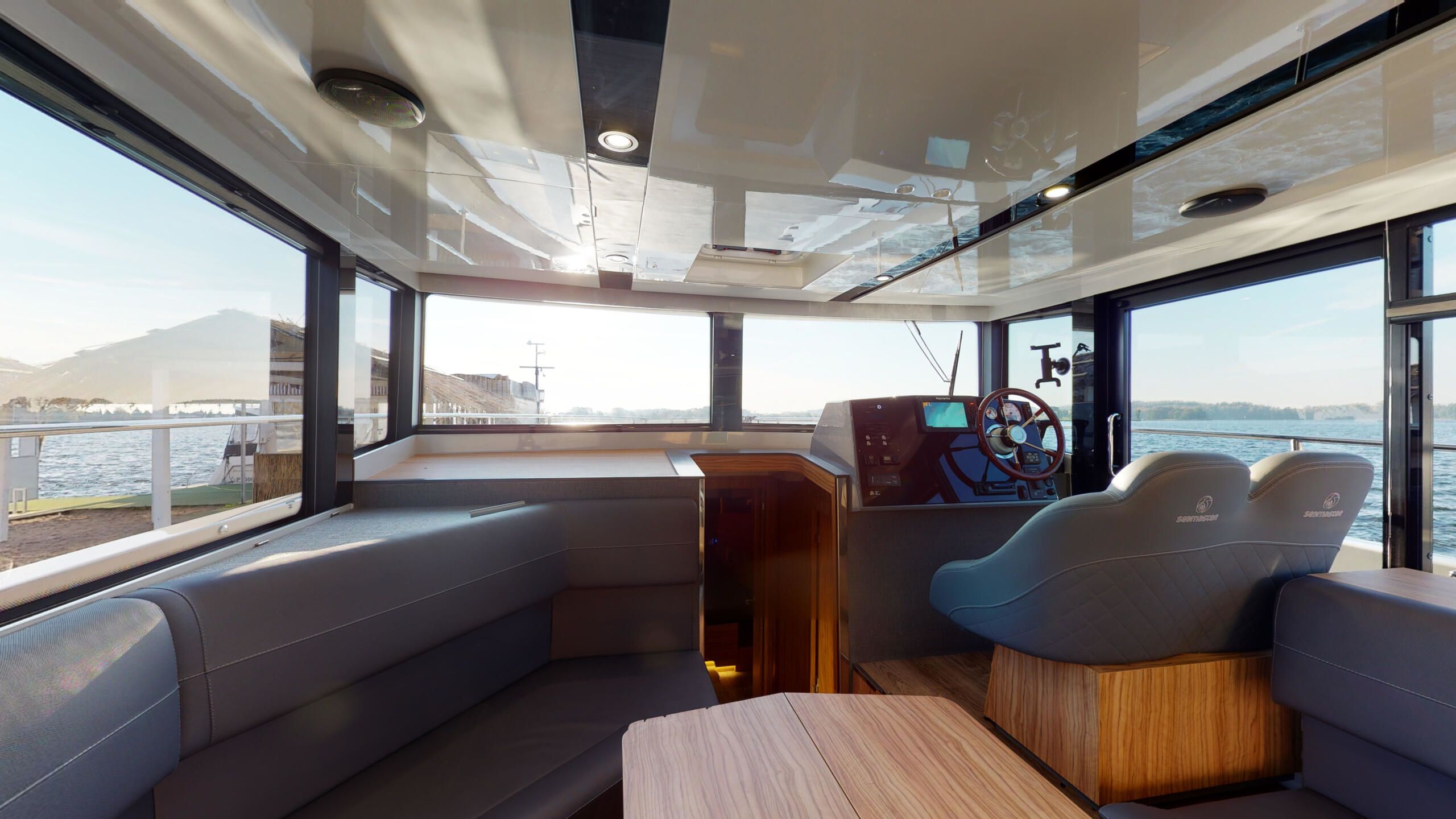 Cobra Yachts 45 | Gold Edition